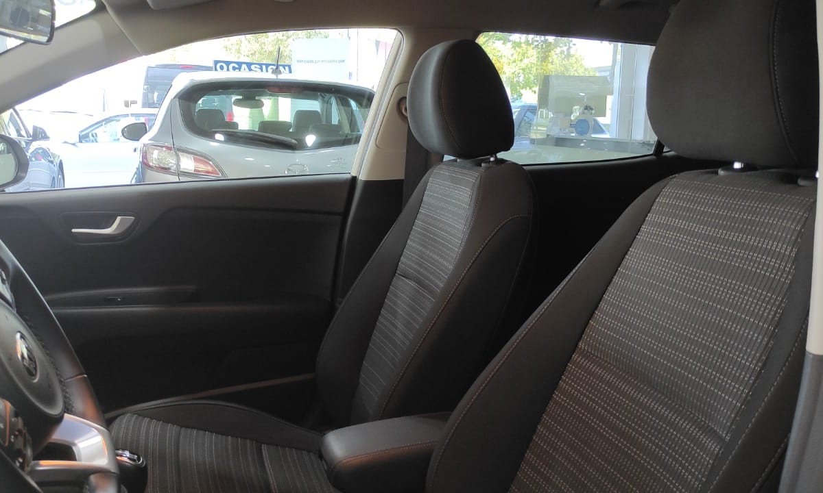 KIA STONIC 10TGDI DRIVE KIA STONIC 10TGDI DRIVE
