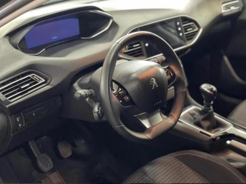 PEUGEOT 308 1.2. PureTech PEUGEOT 308 1.2. PureTech
