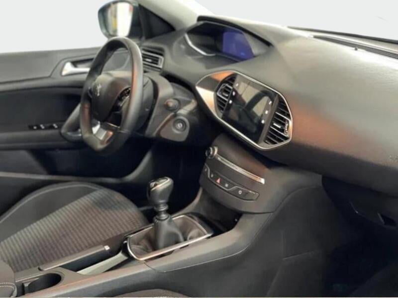 PEUGEOT 308 1.2. PureTech PEUGEOT 308 1.2. PureTech
